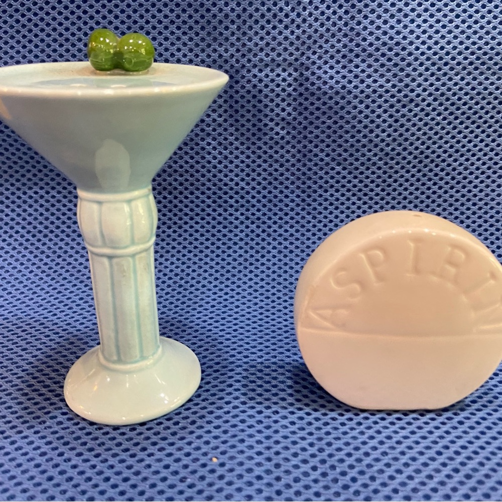 Vintage Ceramic Martini Glass and Aspirin S&P set